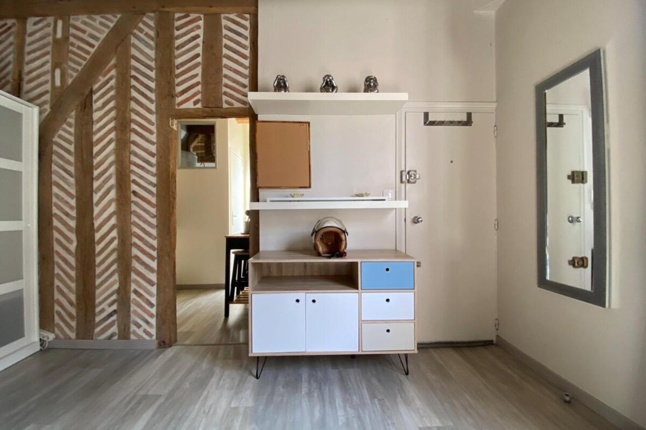 Typical Apartment In The Heart Of The City With Wifi Tours Kültér fotó